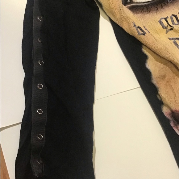 Les possedes face /word graphic glitter French vintage top w snap sleeves - Picture 3 of 11